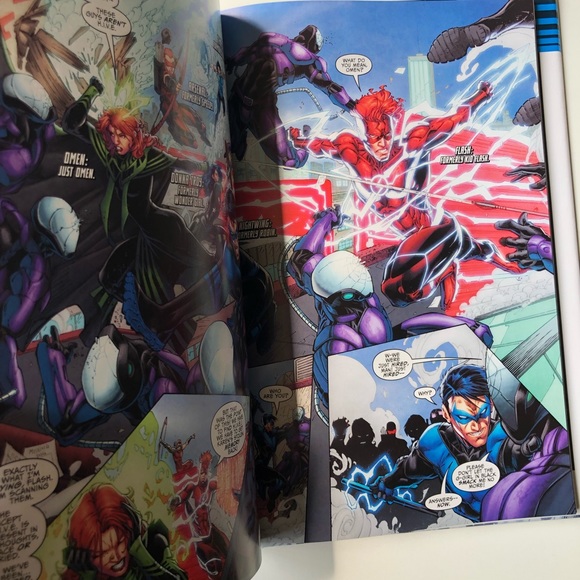 Titans: The Lazarus Contracy - Picture 3 of 7